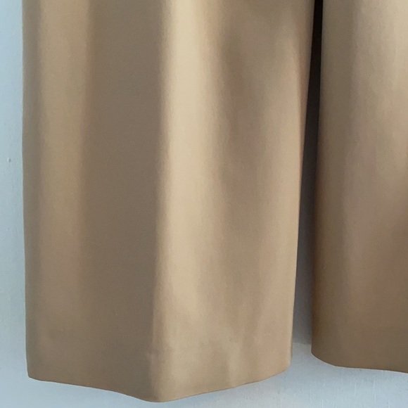 Flowing classic khaki - great for work. - Picture 6 of 6